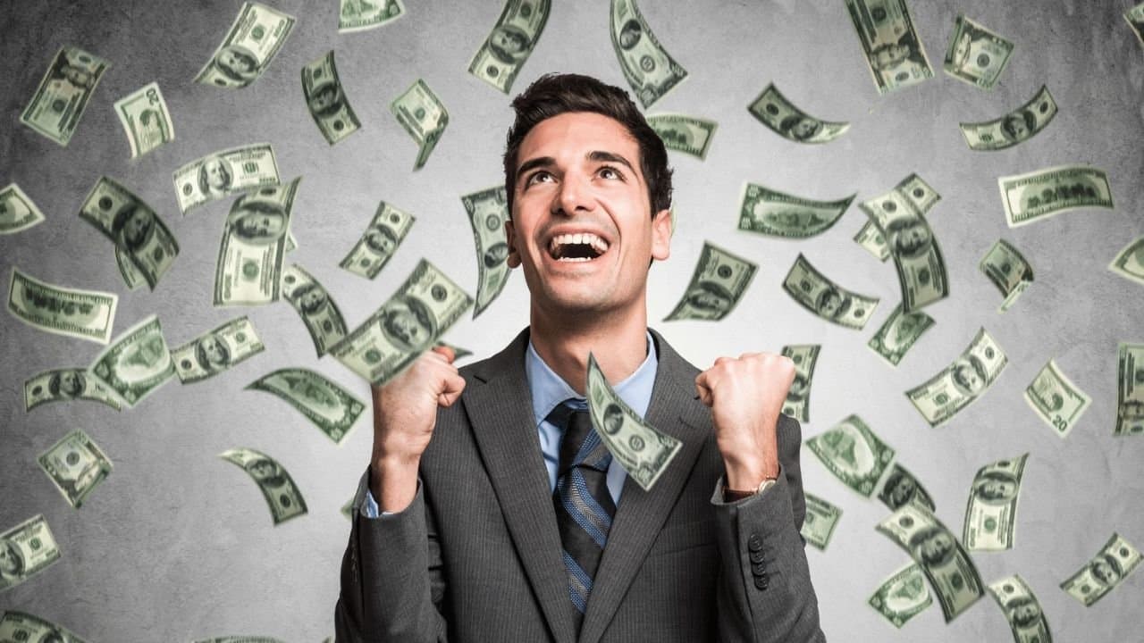 To Attract Money and Wealth at Home Follow These Astrological Tips