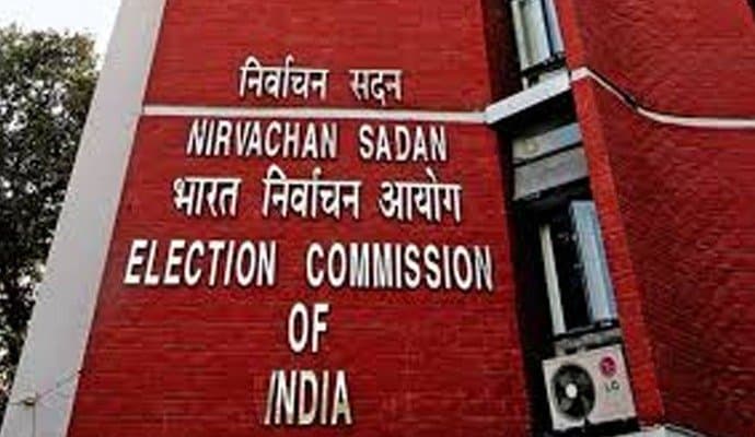 EC: ধর্মীয় ও সাম্প্রদায়িক মন্তব্য করা যাবে না, বিজেপি, কংগ্রেসকে নোটিশ নির্বাচন কমিশনের