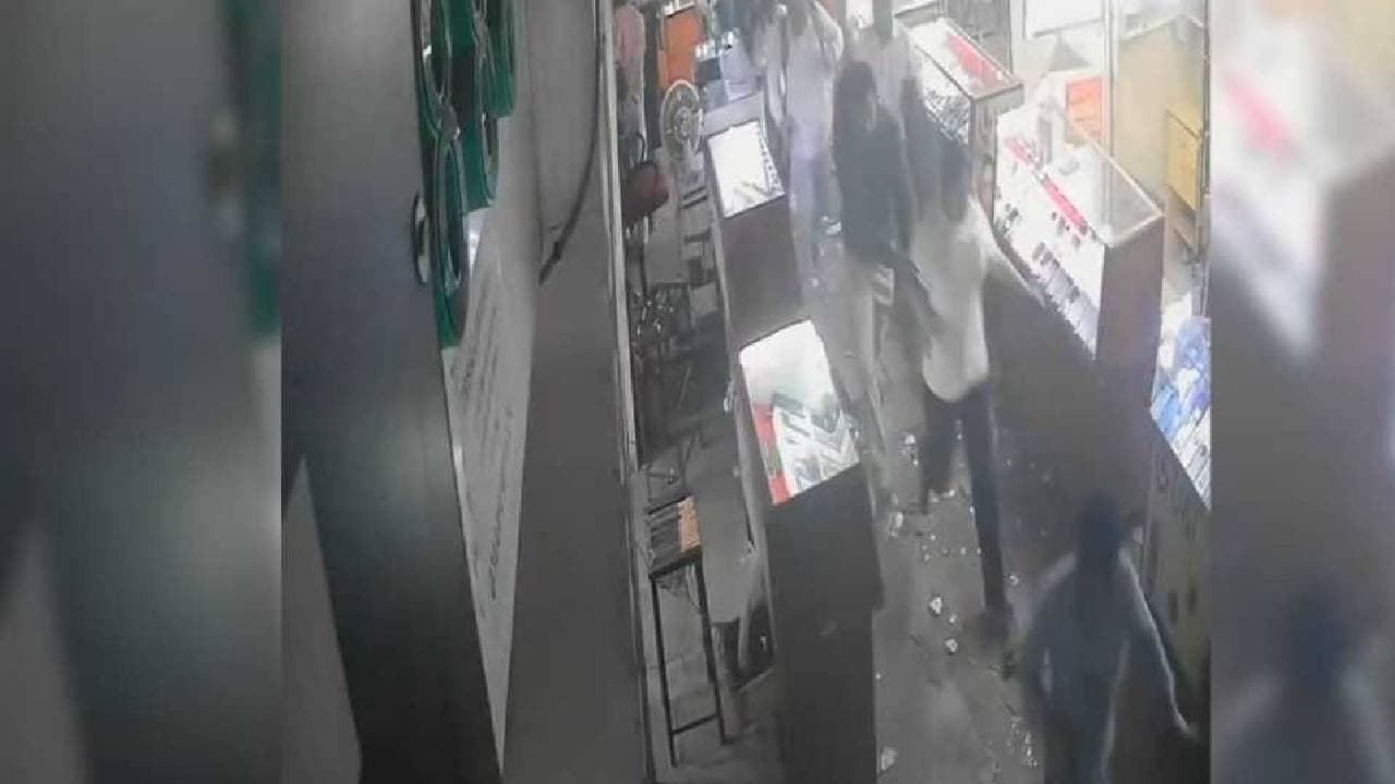 Delhi Explosion: CCTV Video Shows People Running In Fear After Delhi Blast