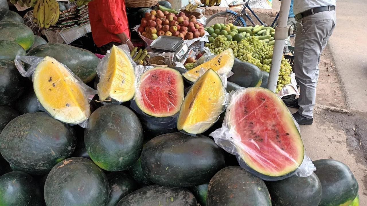 Hooghly: পাল্টেছে ভেতরের রং, ফের শুরু তরমুজ নিয়ে রাজনৈতিক তরজা 