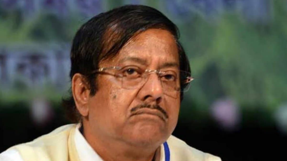 Former minister Jyotipriya Mallick instructs police to deal law and order strongly