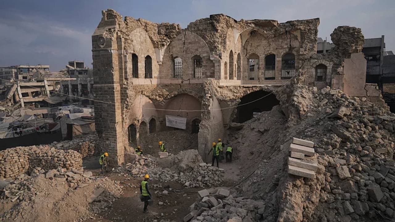 Three killed in gaza in a fresh bombing by israel