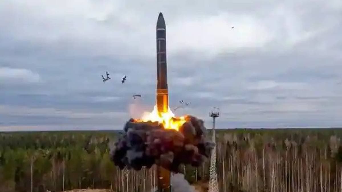 Russia Launches ICBM At Ukraine In Stern Message To Kyiv gnr