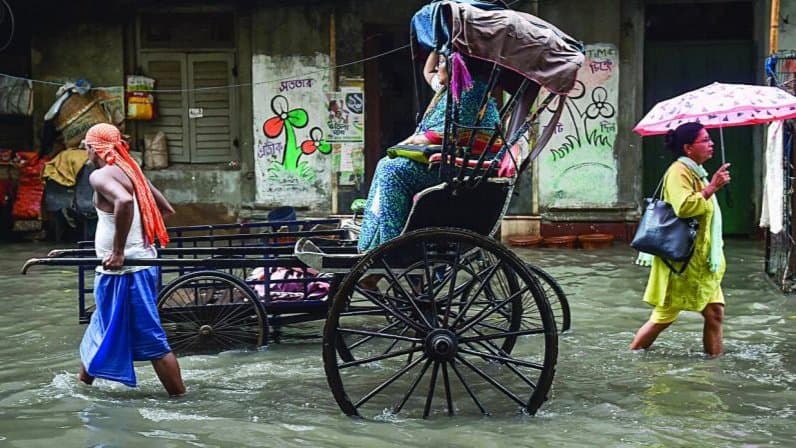 Weather update heavy to extremely heavy rainfall forecast in Kolkata South bengal gnr 