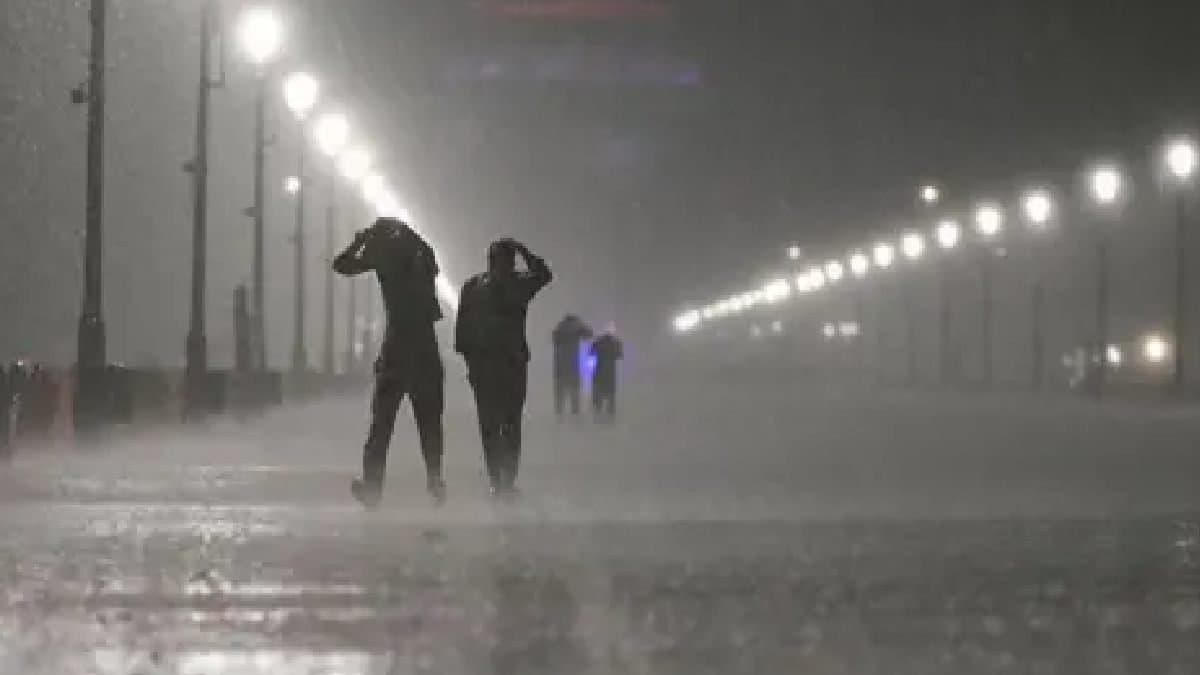 IMD Weather Update Deep Depression heavy rainfall in Bengal districst know about Possible Impact