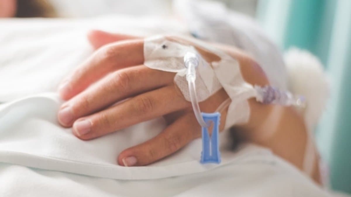 Air hostess hailing from West Bengal sexually assaulted in Gurugram by hospital staff during ventilation