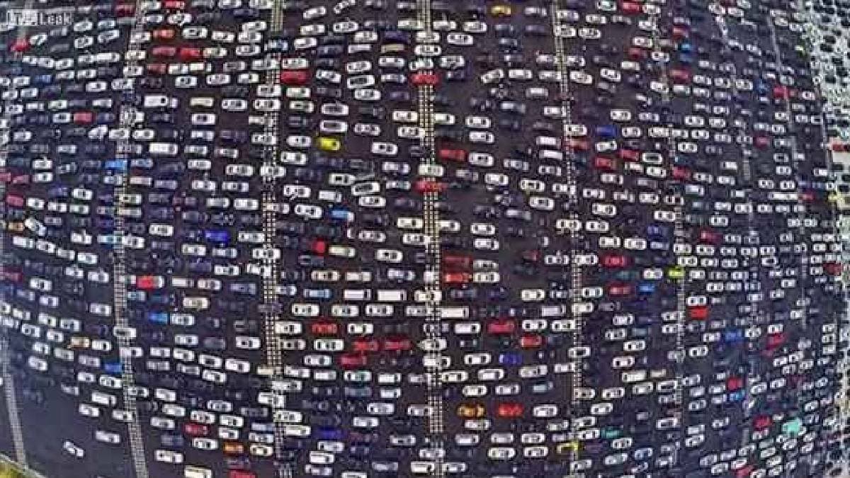 World's Longest Traffic Jam 12 Days Of Standstill On Beijing-Tibet Expressway gnr