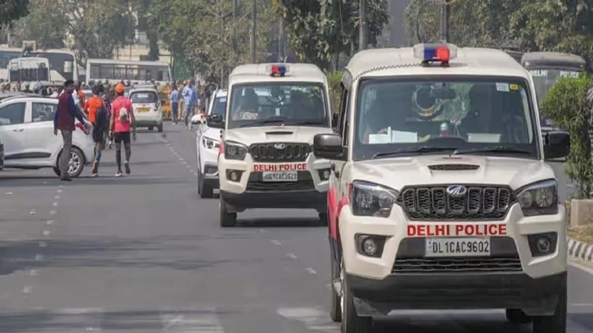 Cab Driver Arrested For Having Self Pleasure in Front of Student in Delhi