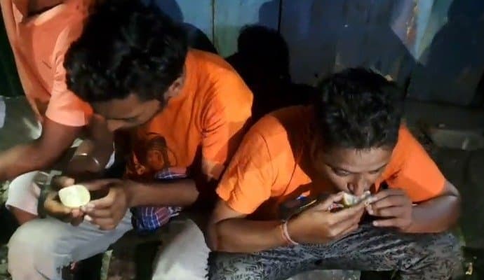 The police rushed to the market to bring lemon to heal three drinkers gnr 