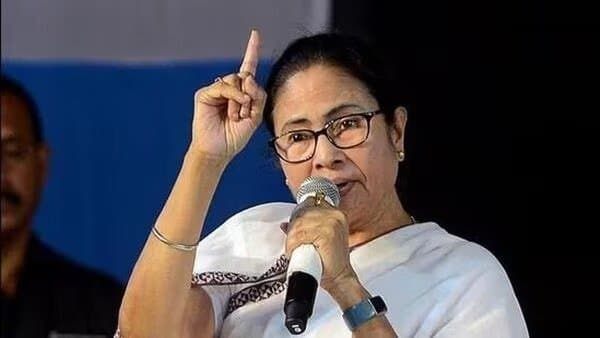 Mamata Banerjee: ১০০ দিনের কাজের টাকা না দিলে ২ ফেব্রুয়ারি থেকে ধর্নার ডাক মমতার