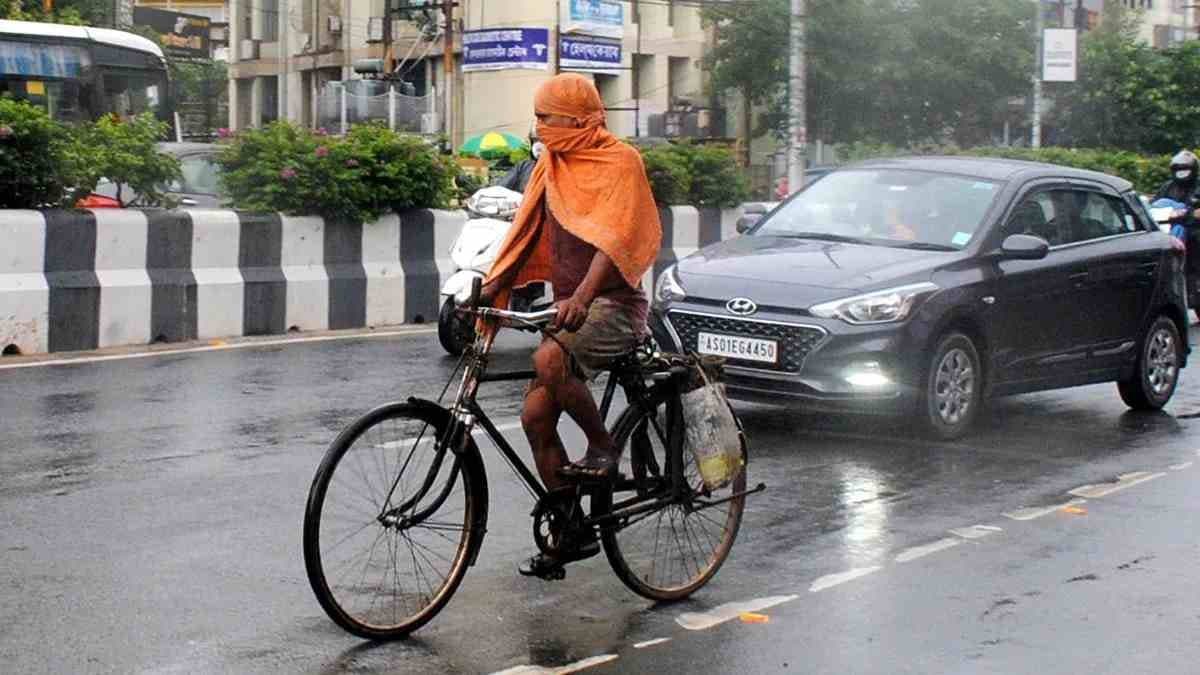 Thunderstorms And Lightning Likely Over Jammu Punjab also possibility of heatwave in different states