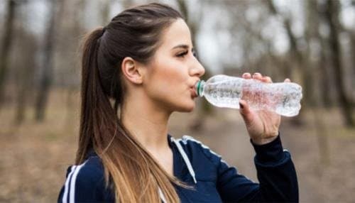 drinking Excessive water can cause serious health problem here are all details lif
