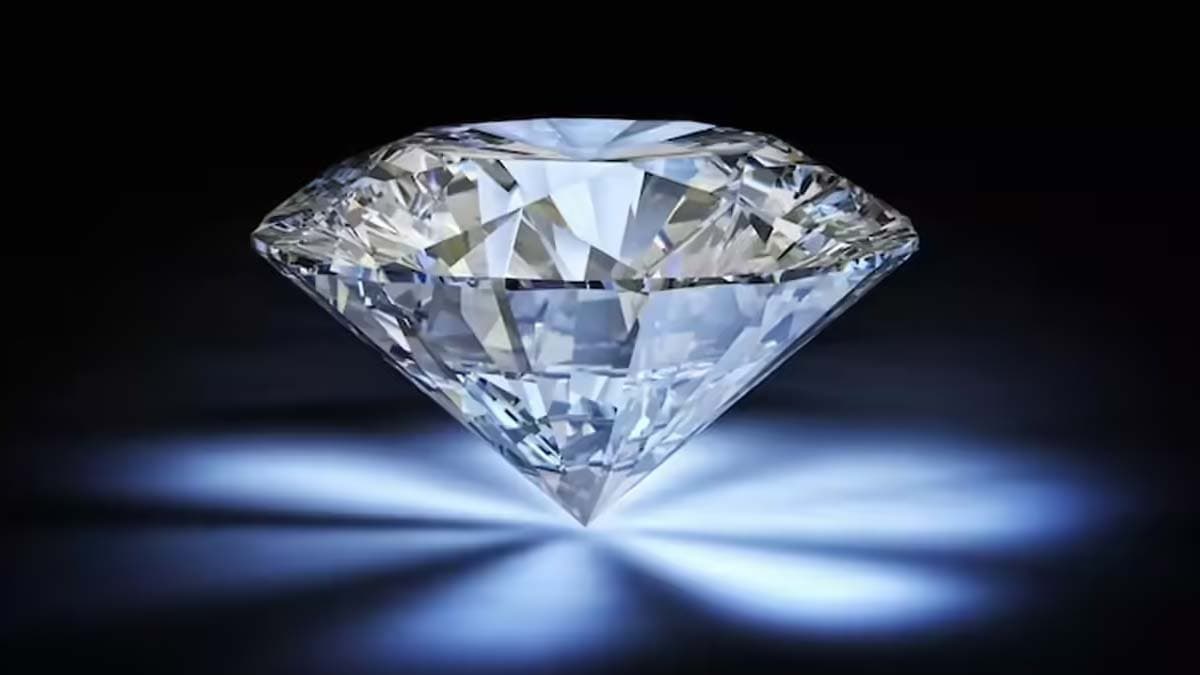 Woman labourer in Madhya Pradesh discovers eight diamonds