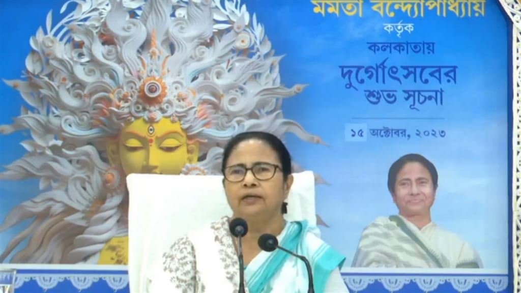 Mamata Banerjee: কলকাতার একগুচ্ছ পুজোর উদ্বোধন মুখ্যমন্ত্রীর