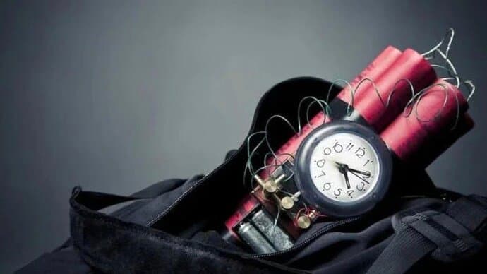  10 hotels in Lucknow get bomb threats via e-mail gnr 