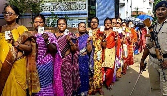 VOTE: বাংলায় দুপুর ১ টা পর্যন্ত ভোটদানের হার প্রায় ৫৫ শতাংশ