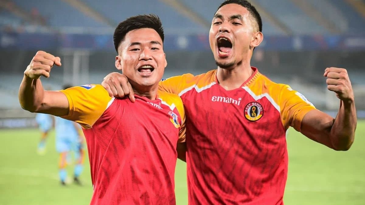 East Bengal beats Hyderabad FC in ISL and hope still alive to be in super six for red and gold brigade spt 