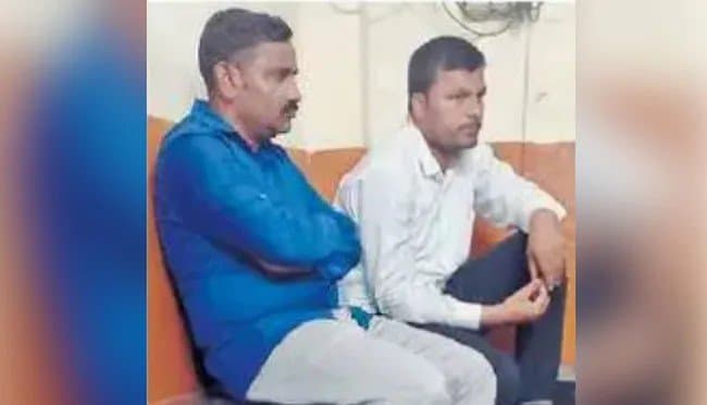 NEET: প্রশ্নফাঁসের জাল মহারাষ্ট্রেও! ২ শিক্ষককে জিজ্ঞাসাবাদ