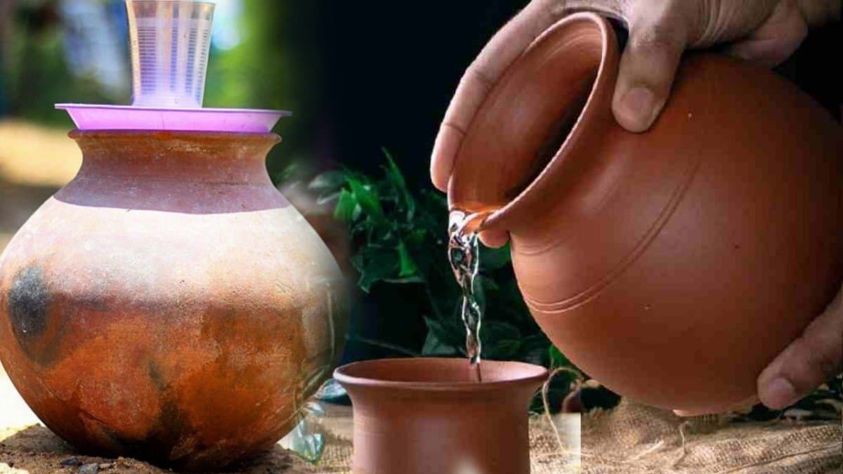 Follow these tips for cleaning clay pots or you will be in danger