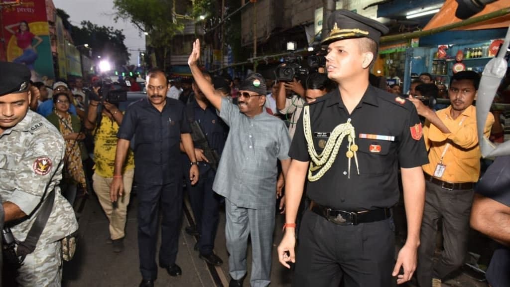 C. V. Ananda Bose: রবিবার শহরের মণ্ডপ পরিদর্শনে রাজ্যপাল