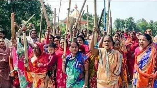 Sandeshkhali: সন্দেশখালিতে 'নির্যাতিতা'দের সাক্ষাৎ পাননি কেউই