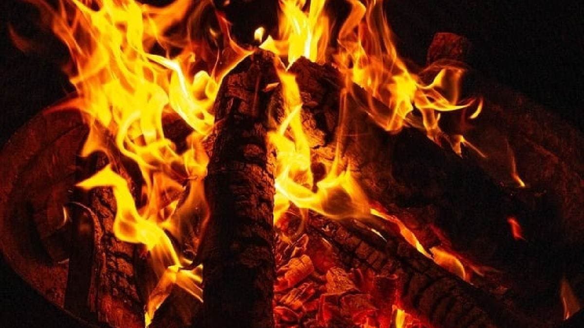 Uttarakhand Couple Light Fireplace To Beat Cold Die Of Suffocation gnr