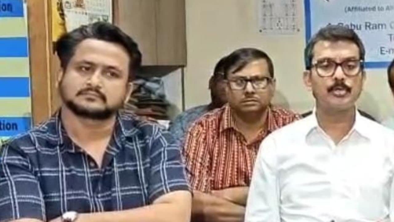 Rahool Mukherjee Backs Swarup Biswas Amid Ongoing Feud Between Independent Filmmakers and the Federation