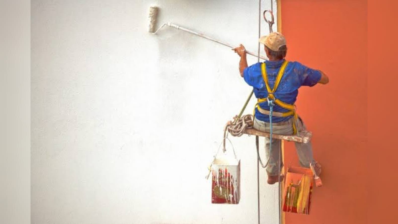 সরকারি ভবনের রং হবে কমলা আর লাল, ফরমান জারি বিজেপি সরকারের