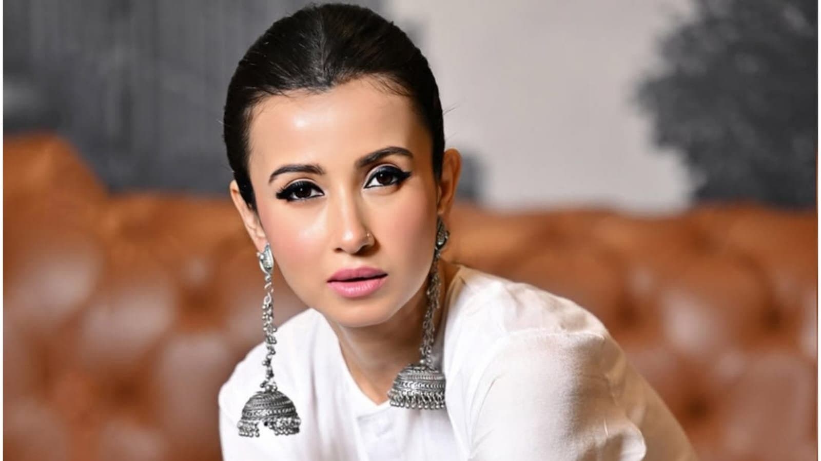 Tollywood actress Monami Ghosh to join sun bangla s upcoming reality show banglar champion 