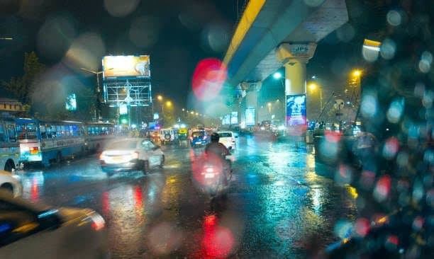 Weather: ‌দোলের সন্ধেয় নামল বৃষ্টি, ভিজল কলকাতা সহ দক্ষিণের বিস্তীর্ণ অংশ 