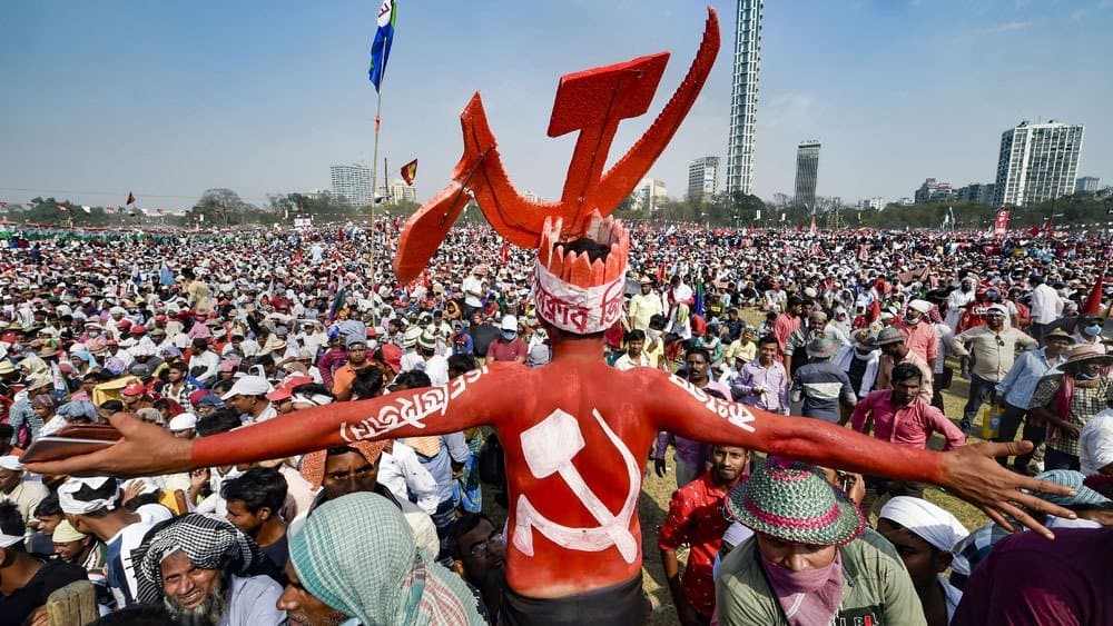 Huge crowd in Kolkata for dyfi brigade