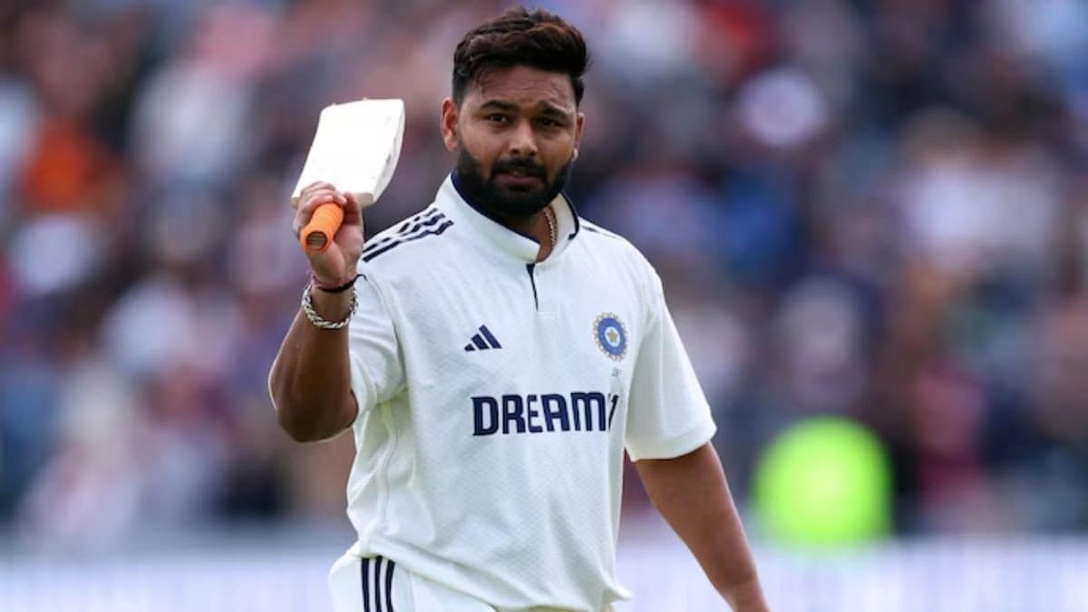Former India wicketkeeper Farokh Engineer has advised Rishabh Pant to save his risky shots for the IPL