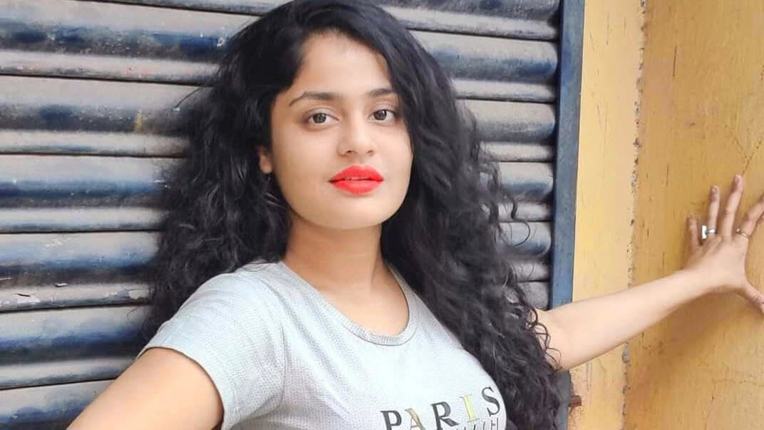 Tollywood actress Tithi Basu shared a picture with her new boyfriend 