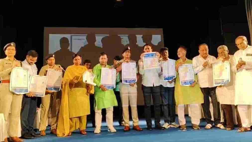 Chandannagar Police Meeting on Security During Durga Puja 2025 