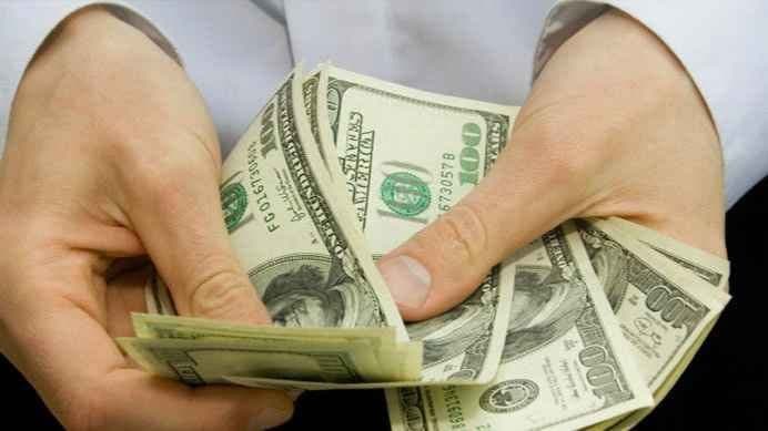 British Teen Makes Rs 16 Lakh Monthly By Selling Stickers Online gnr 