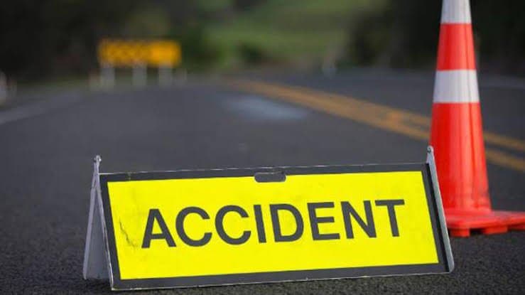  6 dead in malda as Speeding car clashes with lorry