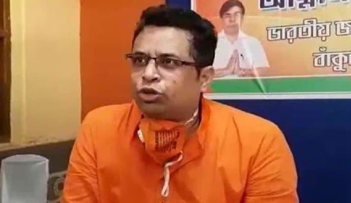 মারধর, শ্লীলতাহানির অভিযোগ, সৌমিত্র খাঁয়ের বিরুদ্ধে গ্রেপ্তারি পরোয়ানা জারি