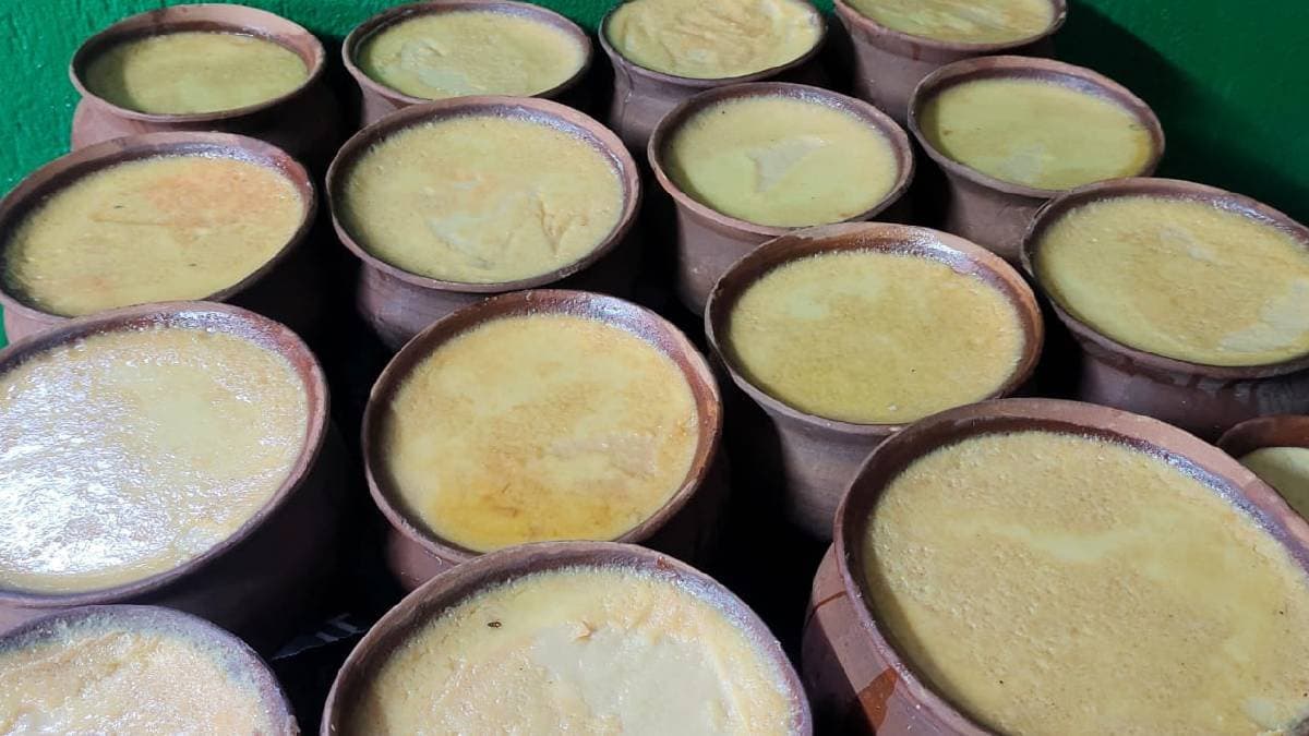 red curd or lal doi the famous sweet of nabadwip needs knife to seperate gnr