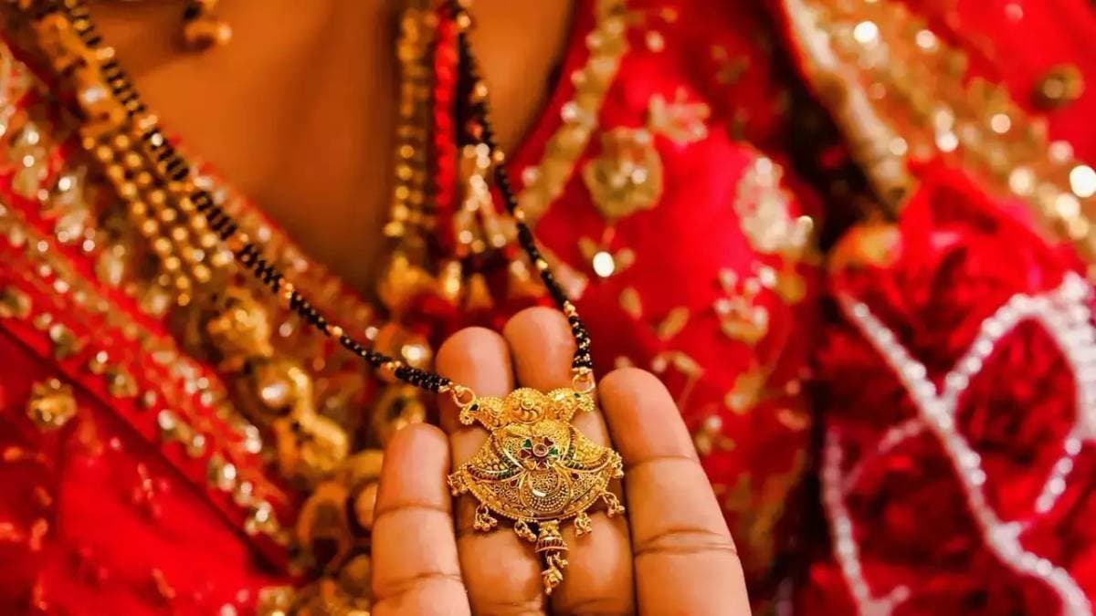 No mangalsutra or bindi why would your husband show interest judge asks woman during domestic violence case in Pune