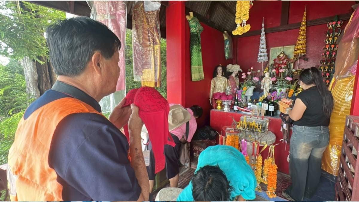 People donate bra and lingerie to this goddess in Thailand