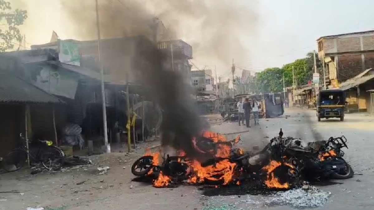 Violence Erupts in Bhangar Over Waqf Law Protest
