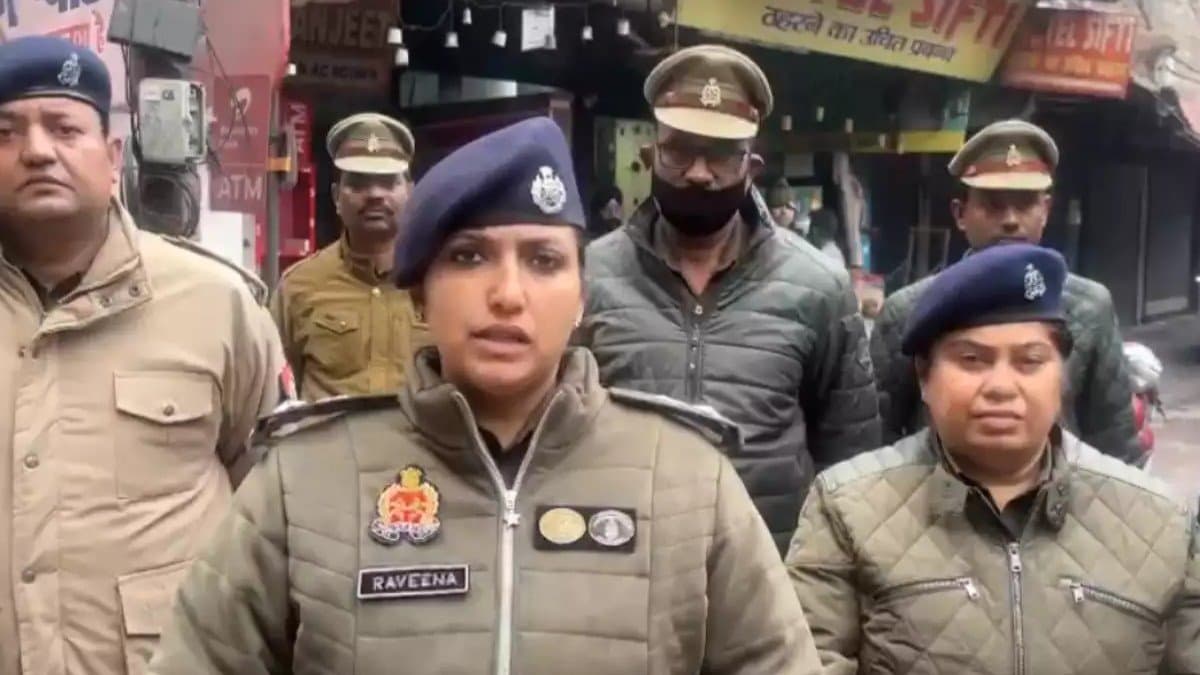 Agra Man killed his four sisters and mother over family dispute gnr