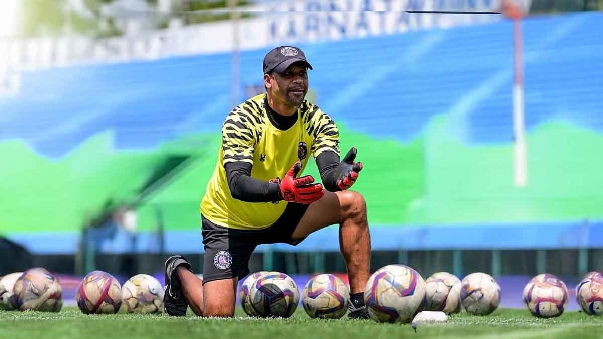 Great news has come in now Former goalkeeper Sandeep Nandy will be able to coach in ISL too