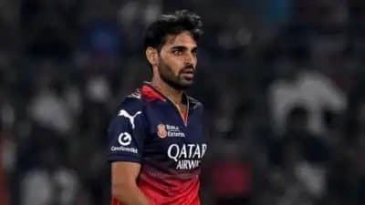 Bhubaneswar Kumar creates history-becomes IPL second highest wicket taker 