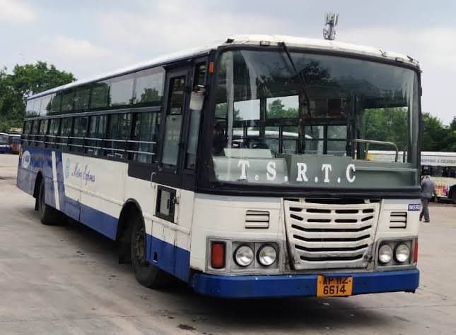 Telangana woman goes into labour on bus and conductor helps deliver baby