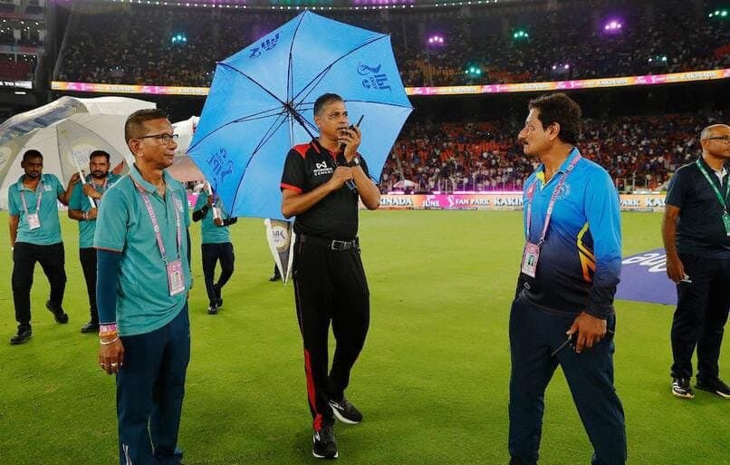 BCCI blasted by fans after MI and PBKS gets heavily impacted by rain 
