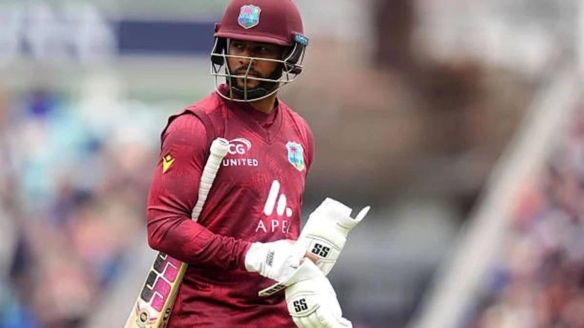 Shai Hopes bizzare dismissal hitting his own stumps in the match between Guyana Amazon Warriors and Trinbago Knight Riders 