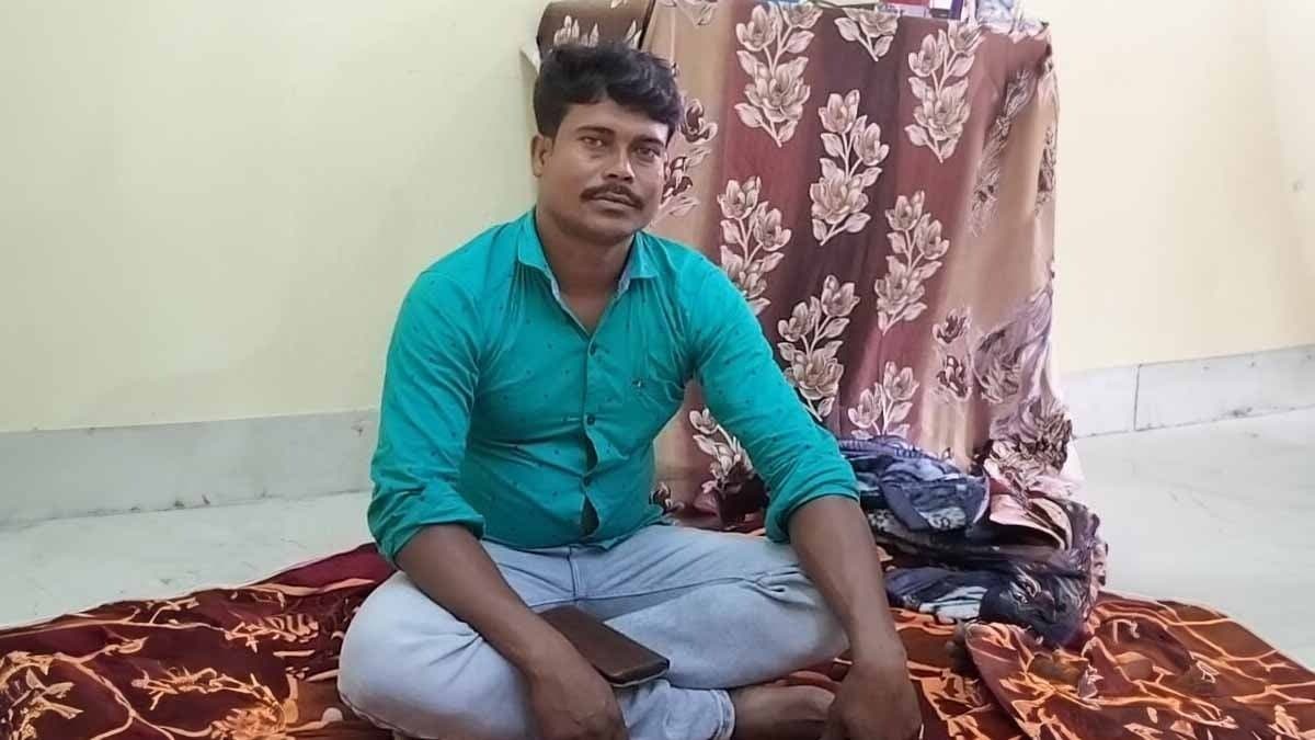 Purba Bardhaman Man becomes crorepati this laxmi puja gnr 