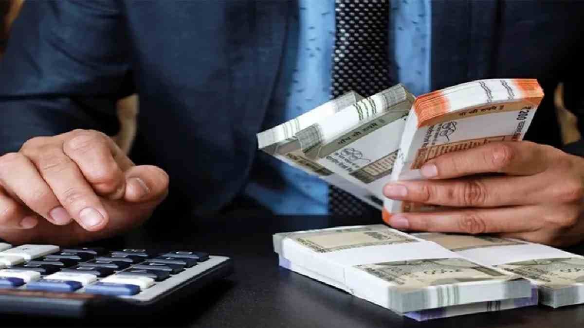 Maximum basic pay jumped to Rs 56,100 under 8th pay panel 