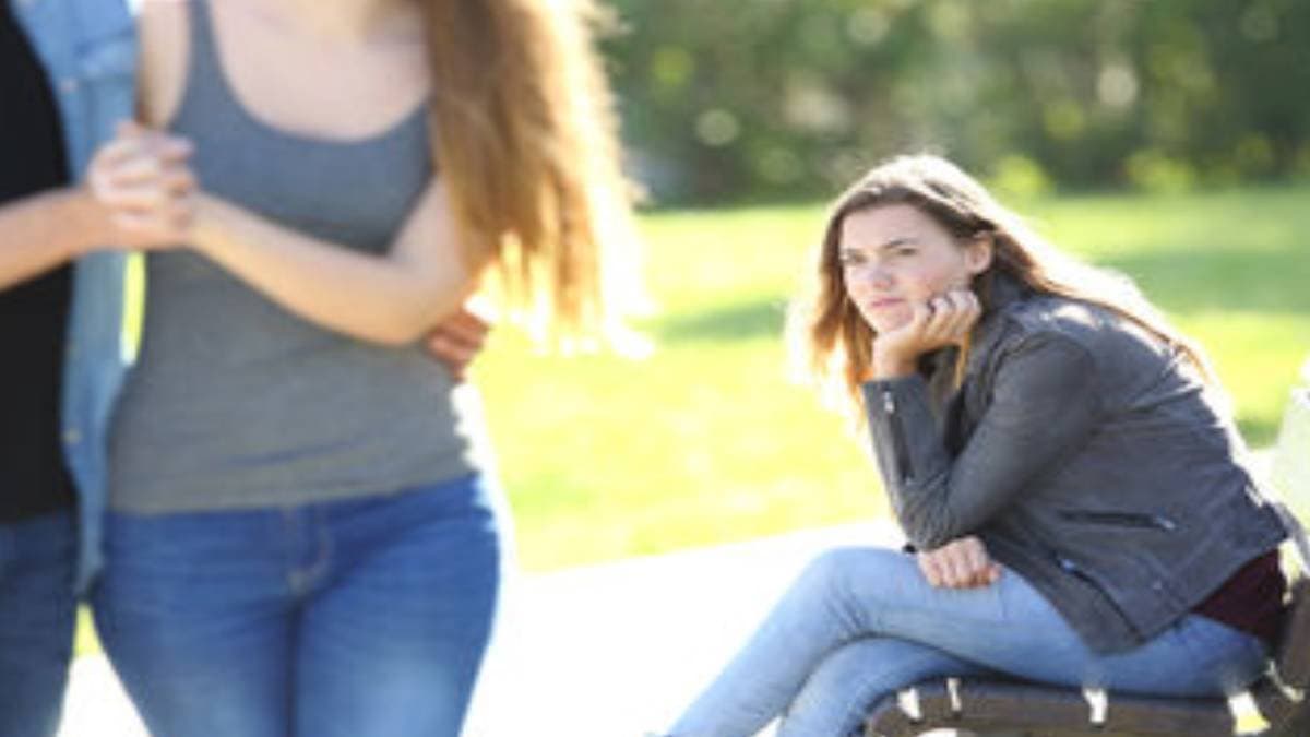 Why cant you forget your ex